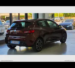 Auto - Renault clio 1.2 75 cv 5p. live