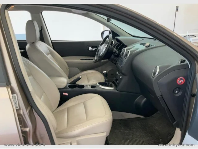 Auto - Nissan qashqai+2 2.0 dci dpf tekna