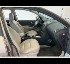 Auto - Nissan qashqai+2 2.0 dci dpf tekna