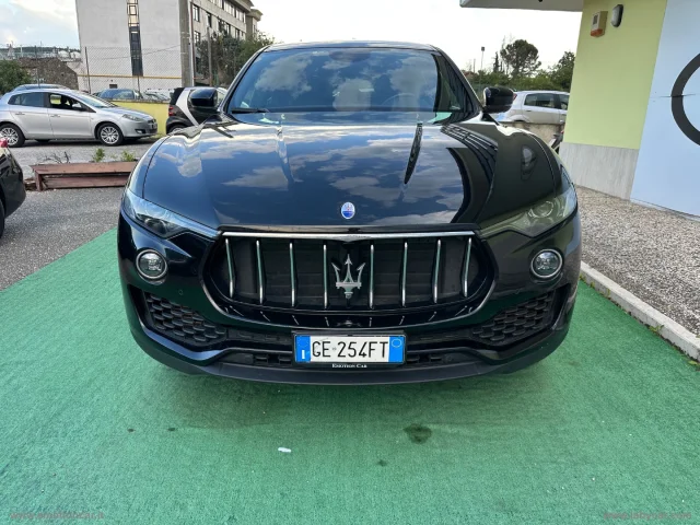 Auto - Maserati levante v6 diesel awd gransport