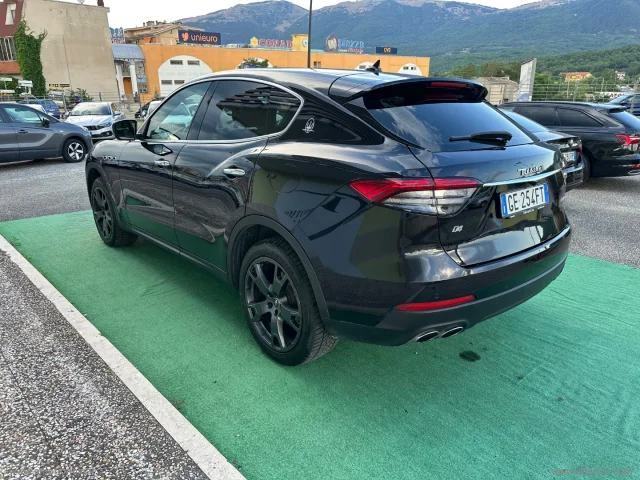 Auto - Maserati levante v6 diesel awd gransport