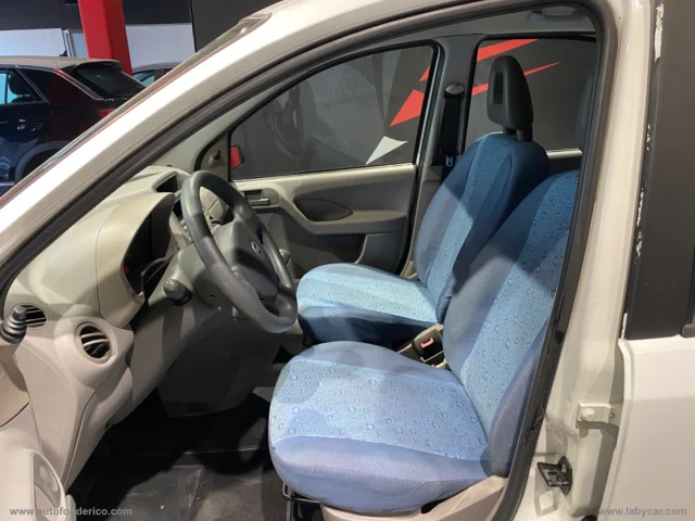 Auto - Fiat panda 1.1 active