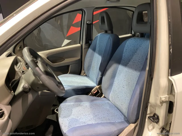 Auto - Fiat panda 1.1 active