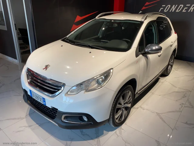 Auto - Peugeot 2008 1.6 e-hdi 115 cv s&s féline