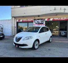 Auto - Lancia ypsilon 1.2 69 cv 5p. gpl ecochic gold