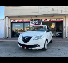 Auto - Lancia ypsilon 1.2 69 cv 5p. gpl ecochic gold
