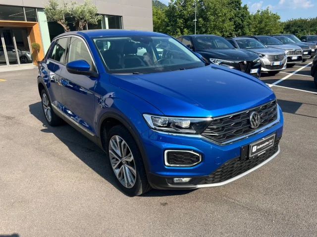 Auto - Volkswagen t-roc 2.0 tdi 150 dsg adv. bluemot. tech