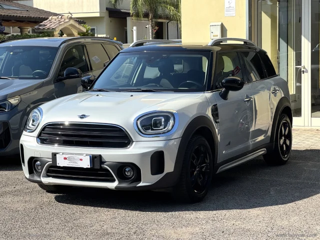 Auto - Mini mini cooper d countryman all4 aut.essential