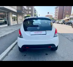 Auto - Lancia ypsilon 1.0 firefly 5p. s&s hybrid oro