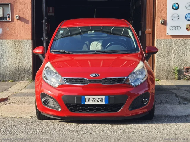 Auto - Kia rio 1.4 crdi 5p. active