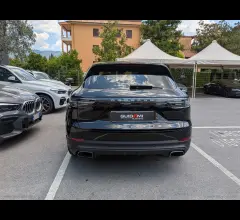 Auto - Porsche cayenne 3.0 v6