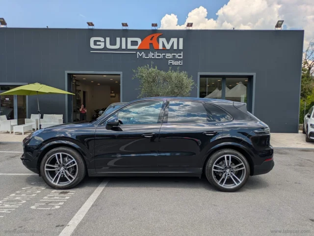 Auto - Porsche cayenne 3.0 v6