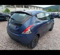 Auto - Lancia ypsilon 1.0 firefly 5p.s&s hybryd gold