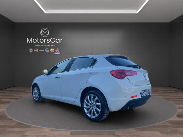 Auto - Alfa romeo giulietta 1.6 jtdm-2 105 cv distinctive