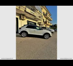 Auto - Volkswagen t-roc 2.0 tdi 150 cv advanced bmt