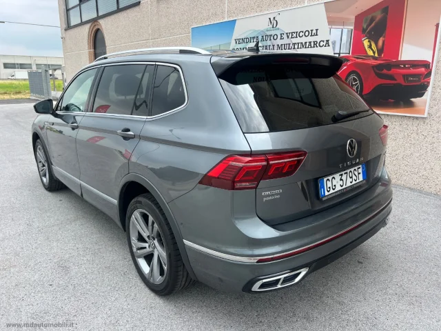 Auto - Volkswagen tiguan allsp.2.0 tdi scr dsg 4mot r-line