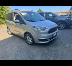 Auto - Ford tourneo courier 1.5 tdci 75 cv titanium