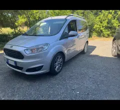 Auto - Ford tourneo courier 1.5 tdci 75 cv titanium