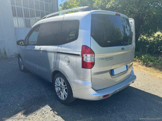 Auto - Ford tourneo courier 1.5 tdci 75 cv titanium