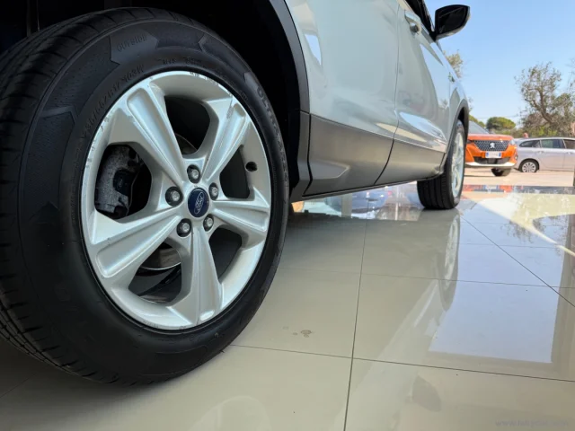 Auto - Ford kuga 2.0 tdci 120 cv s&s 2wd plus