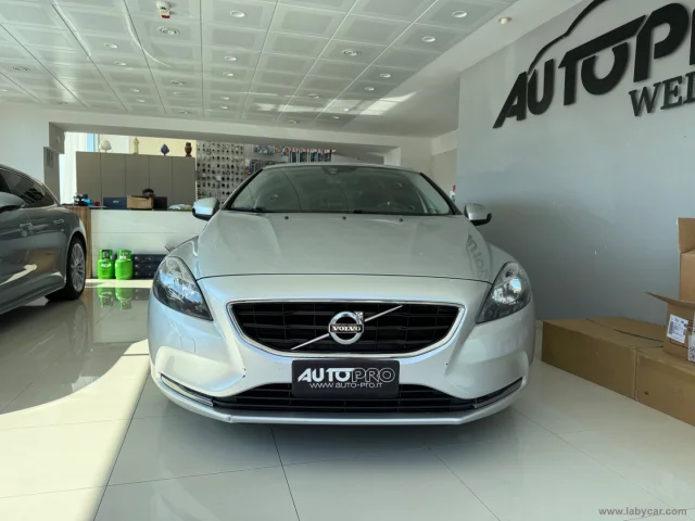 Volvo v40 d2 business