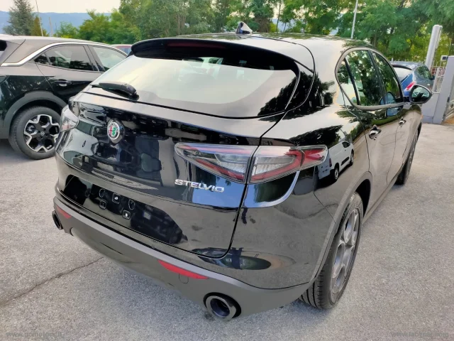 Auto - Alfa romeo stelvio 2.2 t.d. 160cv at8 rwd sprint