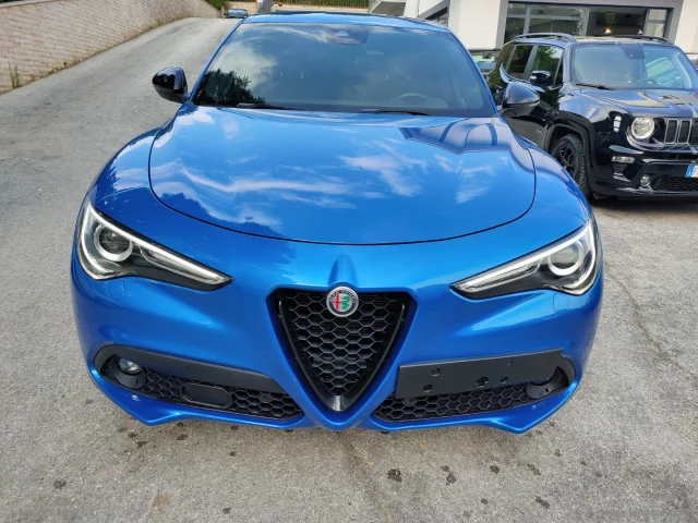 Auto - Alfa romeo stelvio 2.2 t.diesel 210cv at8 q4 veloce