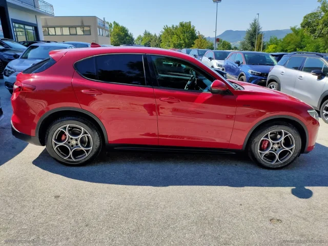 Auto - Alfa romeo stelvio 2.2 t.diesel 190cv at8 q4 sprint