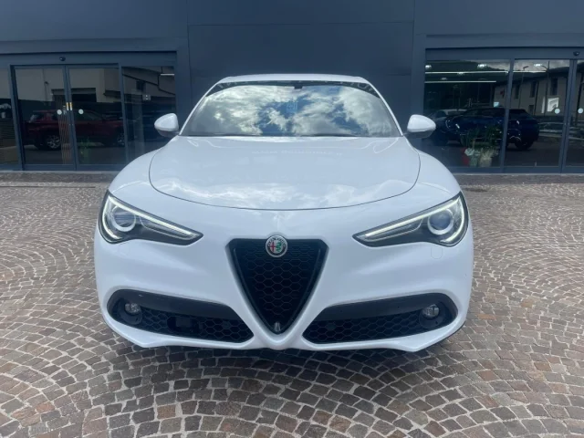 Auto - Alfa romeo stelvio 2.2 t.diesel 190cv at8 q4 sprint