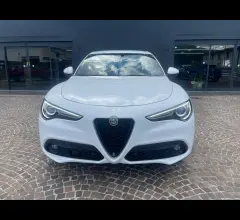 Auto - Alfa romeo stelvio 2.2 t.diesel 190cv at8 q4 sprint