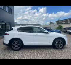Auto - Alfa romeo stelvio 2.2 t.diesel 190cv at8 q4 sprint