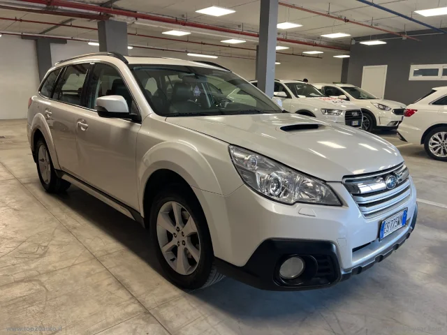 Auto - Subaru outback 2.0d cvt exclusive|interni in pelle|tetto panoramico