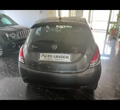 Lancia ypsilon 1.0 firefly 5p.s&s hybrid silver