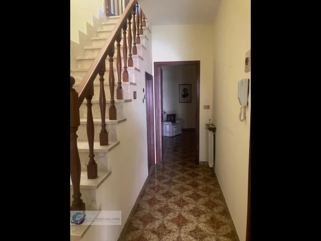 Appartamenti in Vendita - Casa indipendente in vendita a cammarata zona centro