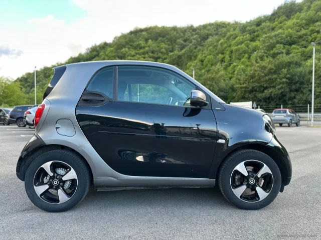 Auto - Smart fortwo 70 1.0 twinamic passion