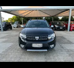 Auto - Dacia sandero stepway 0.9 tce 12v t-gpl 90 s&s