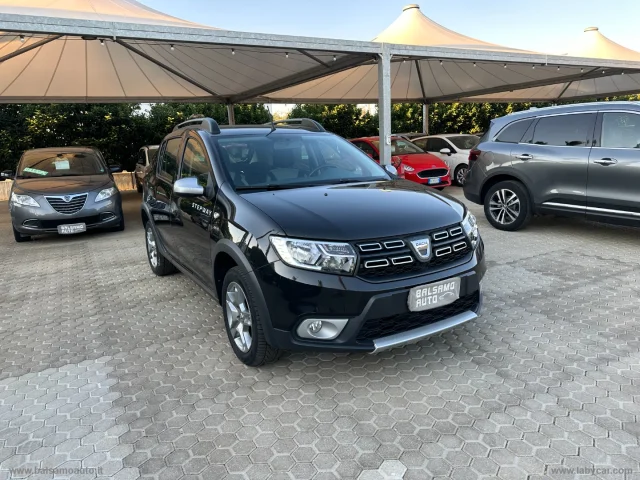 Auto - Dacia sandero stepway 0.9 tce 12v t-gpl 90 s&s