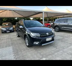 Auto - Dacia sandero stepway 0.9 tce 12v t-gpl 90 s&s