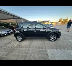 Auto - Dacia sandero stepway 0.9 tce 12v t-gpl 90 s&s