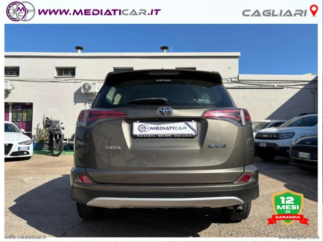 Auto - Toyota rav4 2.0 d-4d 2wd active