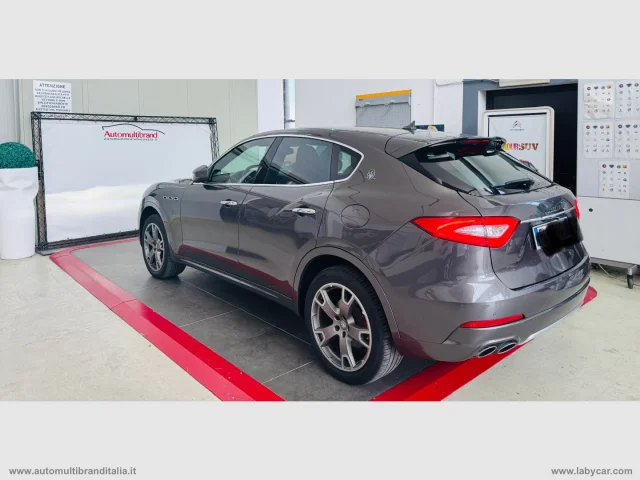 Auto - Maserati levante v6 diesel awd gransport