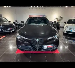 Auto - Alfa romeo stelvio 2.2 t.diesel 210cv at8 q4 veloce