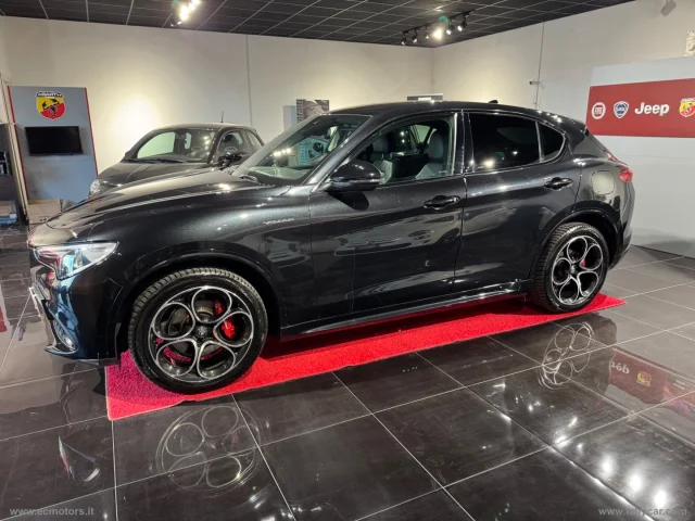 Auto - Alfa romeo stelvio 2.2 t.diesel 210cv at8 q4 veloce