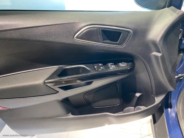 Auto - Ford b-max 1.6 tdci 95 cv individual