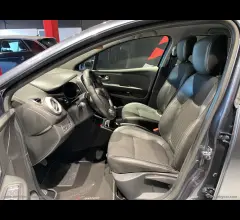 Auto - Renault clio dci 8v 90 cv s&s 5p. energy duel