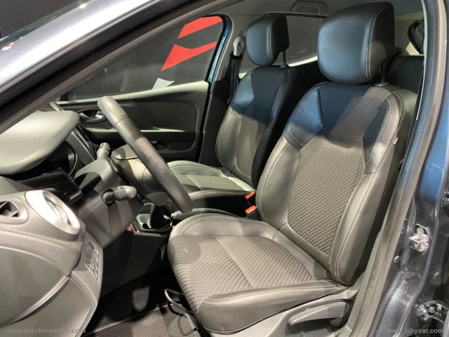 Auto - Renault clio dci 8v 90 cv s&s 5p. energy duel