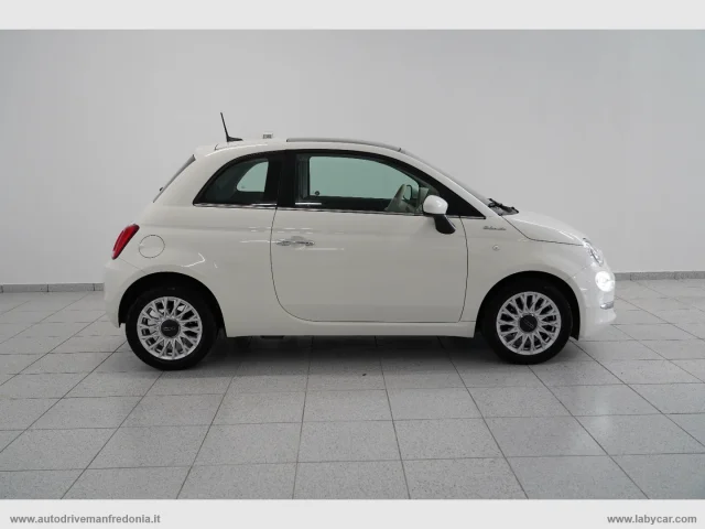 Auto - Fiat 500 1.0 hybrid dolcevita