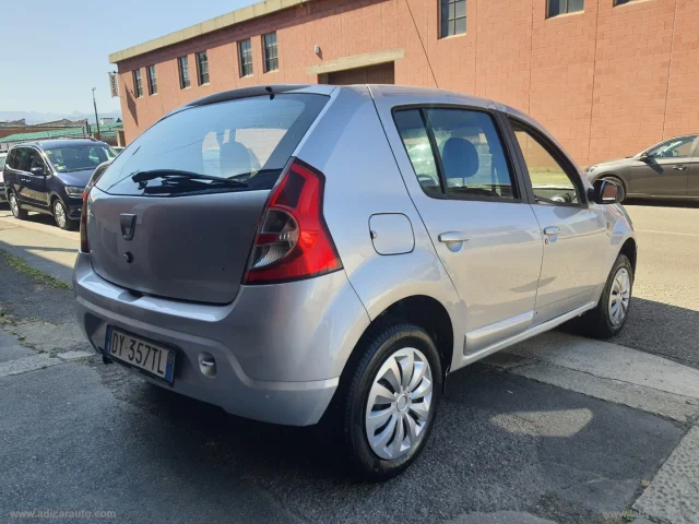 Auto - Dacia sandero 1.4 8v gpl
