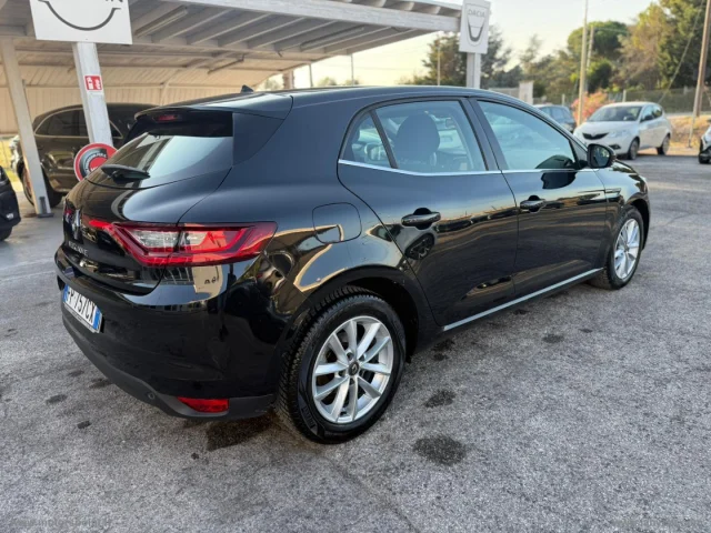 Auto - Renault mégane dci 8v 110 cv edc energy bose