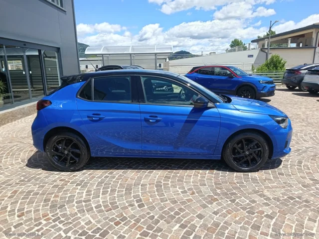 Auto - Opel corsa 1.2 100 cv gs line